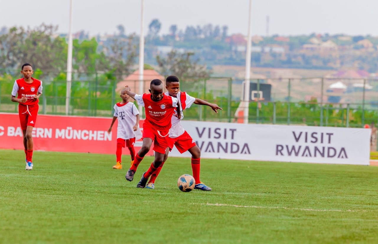 U Rwanda na Bayern Munchen bemeranyije kuzamura impano z’abakiri bato