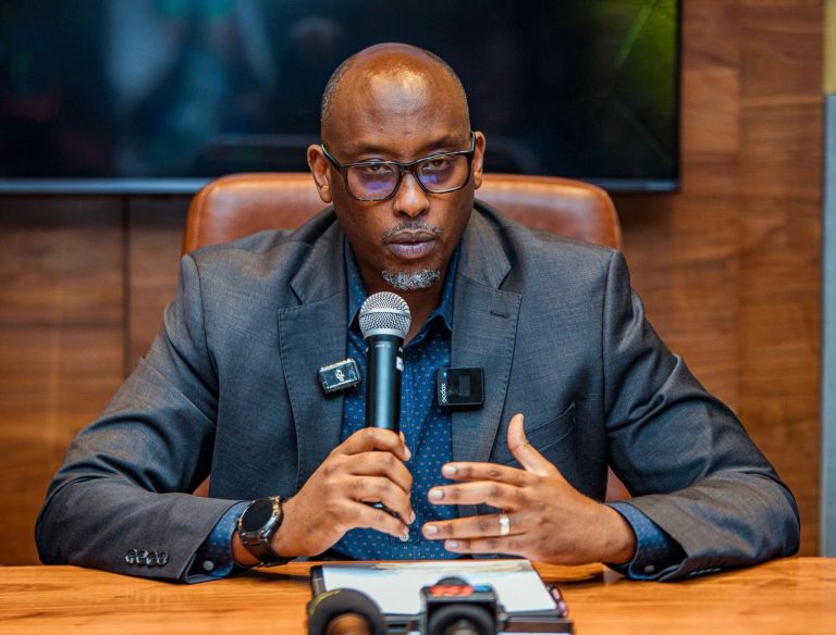 Guhemba miliyoni 80 Frw itwaye Shampiyona: Intego za Shema Fabrice muri FERWAFA