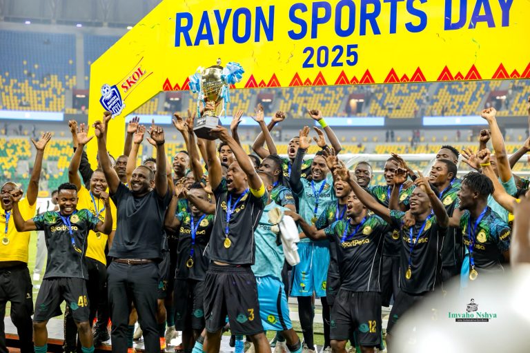 Young Africans SC yatsinze Rayon Sports ku munsi wayo yegukana igikombe (Amafoto)