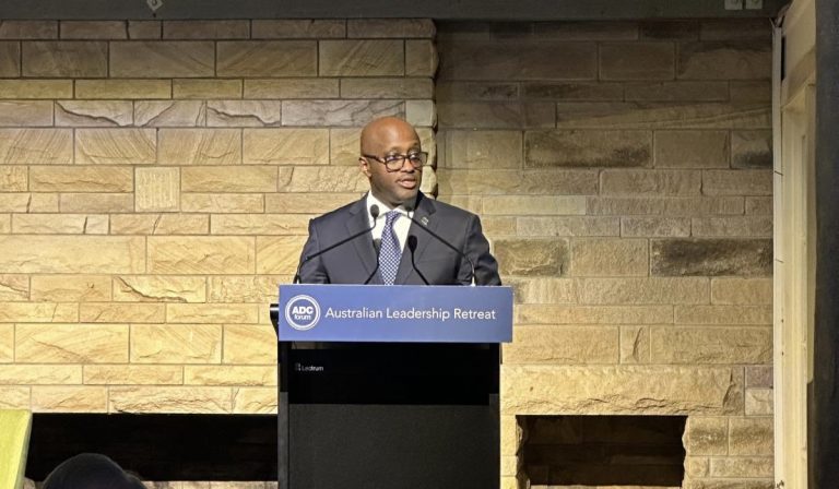Australia: Nduhungirehe yerekanye uko u Rwanda rwishatsemo ibisubizo by’iterambere