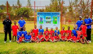 Abakinnyi b’Ikipe y’Amavubi bashinze ishuri ry’umupira w’amaguru