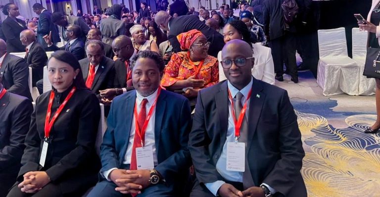 Amb. Nduhungirehe yitabiriye Inama mpuzamahanga ya Afurika na Singapore