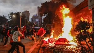 Indonesia: Inkongi yahitanye batatu bishinjwa abigaragambya