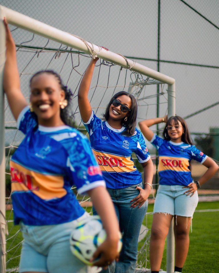Rayon Sports yamuritse umwambaro mushya izakoresha mu mwaka w’imikino 2024/25