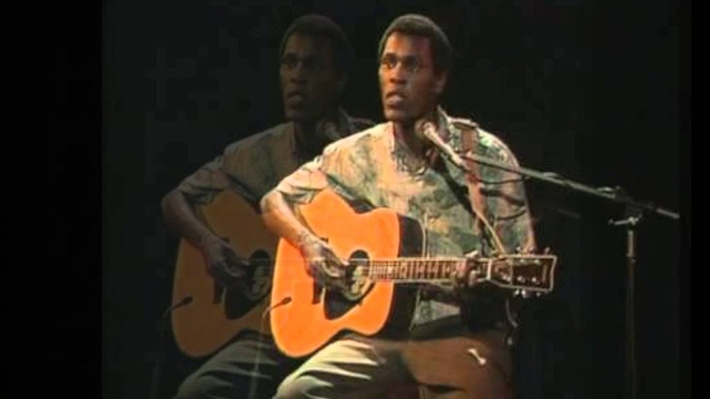 Niyomugabo Philemon yazirikanywe mu gitaramo cyo kumurika igitabo cya Tonzi