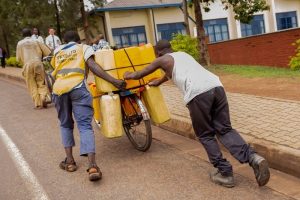 MININFRA yijeje gukemura burundu ibura ry’amazi mu myaka 2