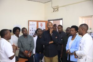 Murunda: Dr Nsanzimana yijeje abakorera kure amafaranga y’inyunganirangendo