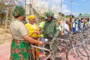 Mozambique: Ingabo z’u Rwanda zaguriye amagare abayobozi b’Imidugudu&nbsp;
