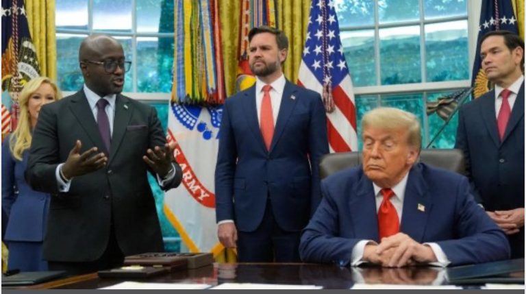 Nzatorera Trump guhabwa ‘Prix Nobel’ nahuza RDC n’u Rwanda- Tshisekedi&nbsp;