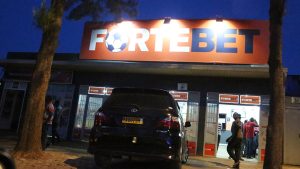 Umunyamahirwe utangaje yashese 200 Rwf atsindira 1.296.945 Rwf