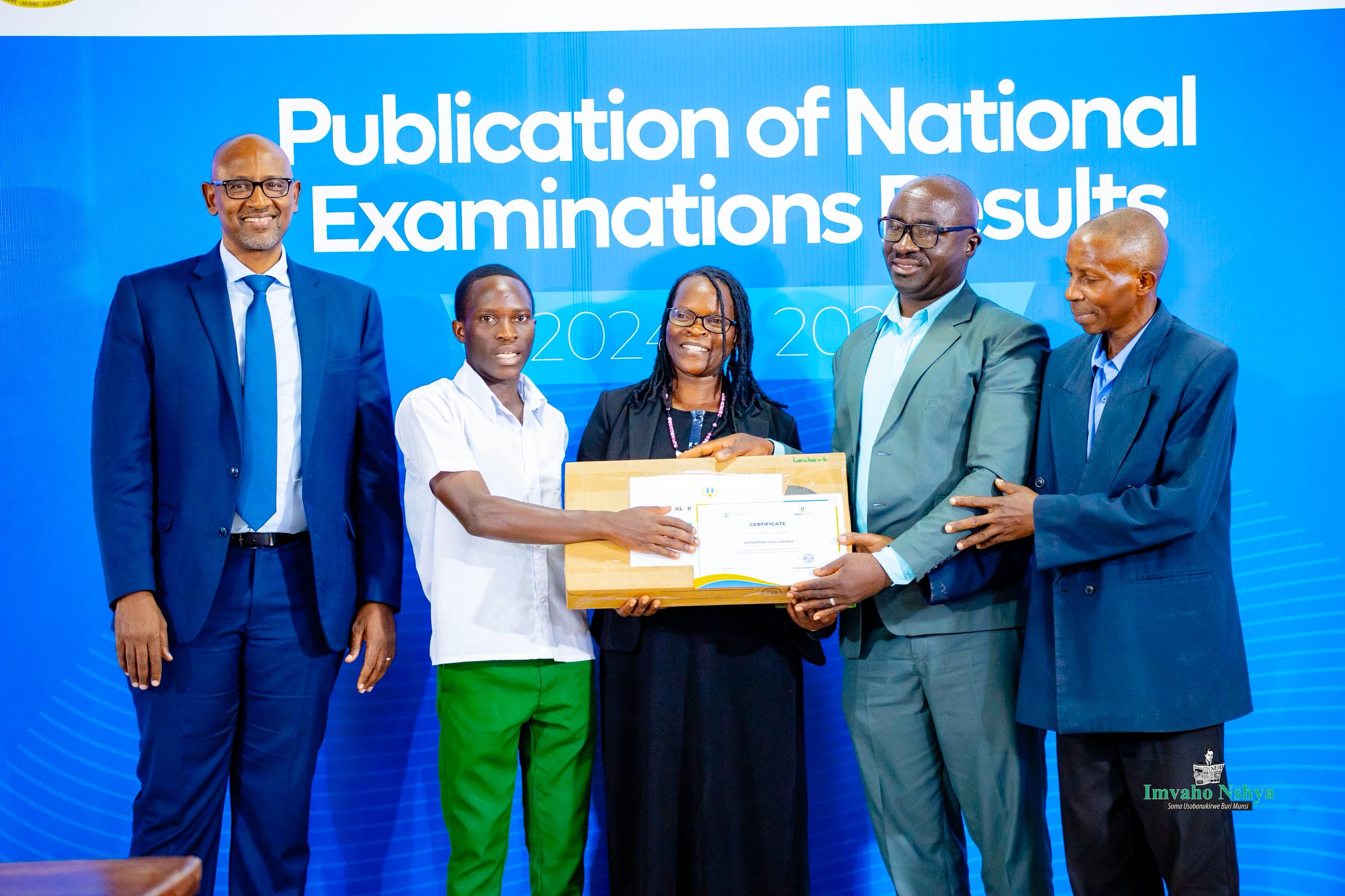 Abanyeshuri 89,1% batsinze ibizamini bya Leta bisoza ayisumbuye