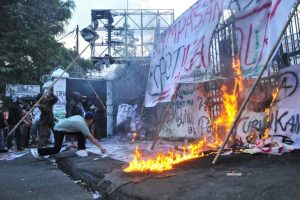 Indonesia: Imyigaragambyo yamagana ihohoterwa n’imishahara mito yafashe indi ntera