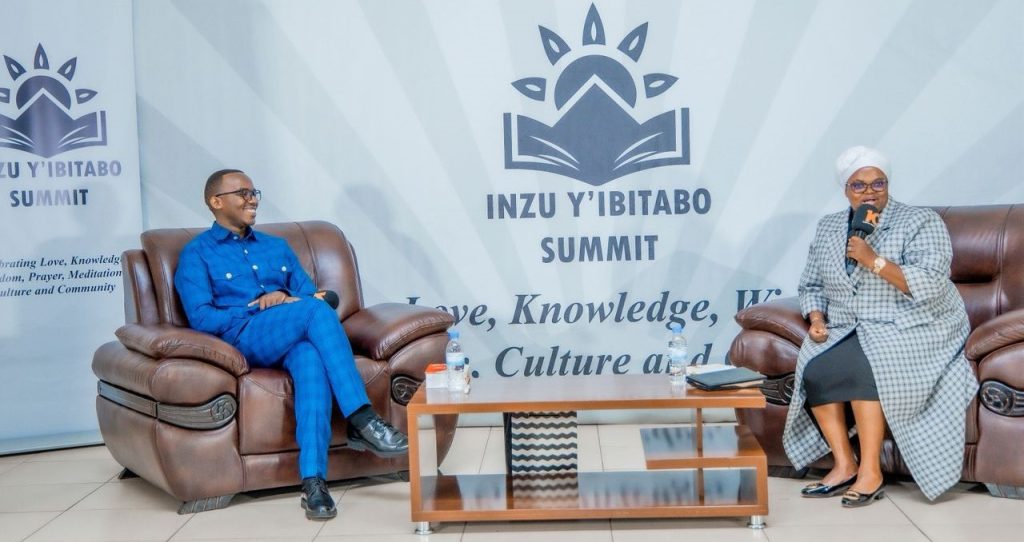 Imvano y’uko ikiganiro Inzu y’ibitabo cyashyiriweho ibitaramo