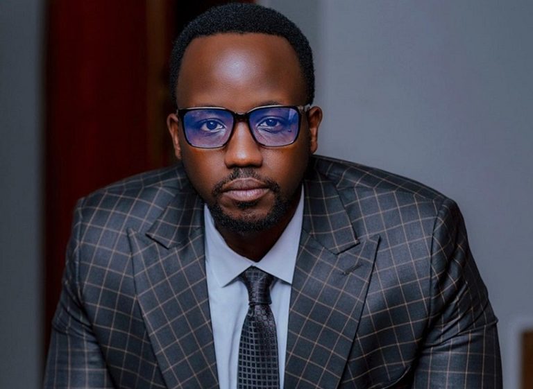 Umushoramari Coach Gaël yanenze abasesagura amafaranga bayita make