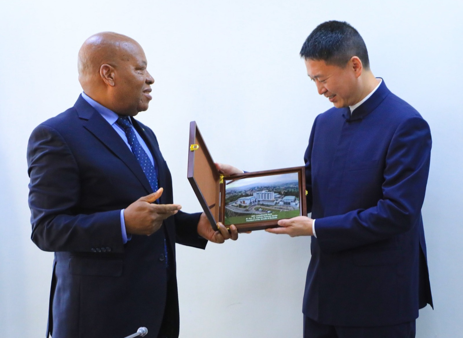 Perezida wa Sena y’u Rwanda n’Ambasaderi w’u Bushinwa baganiriye ku bufatanye