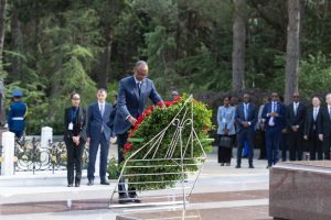 Perezida Kagame yunamiye intwari zaharaniye ubwigenge bwa Azerbaijan