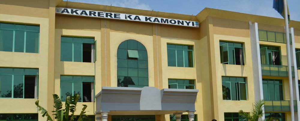 Kamonyi: Batatu batemye abantu mu kabare bishwe barashwe