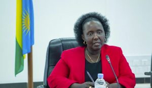 Perezida w’Urukiko rw’Ikirenga yasabye Abanyarwanda kutemezanya bakaburana ukuri