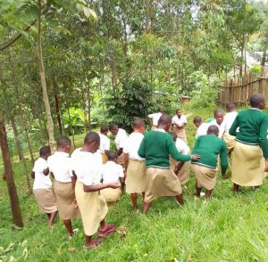 Kalabu z’ibidukikije zafashije abanyeshuri kurushaho kubikunda no kubibungabunga