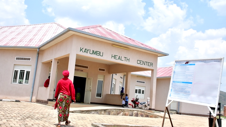 Kamonyi: Ntibagikora urugendo rw’amasaha 2 bajya kwivuza i Muhanga