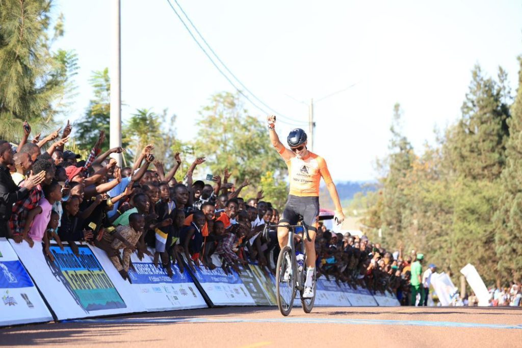 Rodríguez na Nyirarukundo begukanye umunsi wa mbere wa ‘Kirehe Race 2025’ (Amafoto)