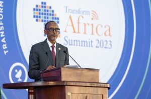 Perezida Kagame ategerejwe mu nama yiga ku ikoranabuhanga muri Afurika