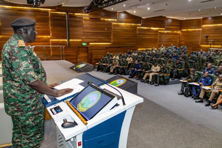 Impanuro z’Umugaba Mukuru w’Ingabo za Gambiya kuri ba Ofisiye bari i Nyakinama&nbsp;
