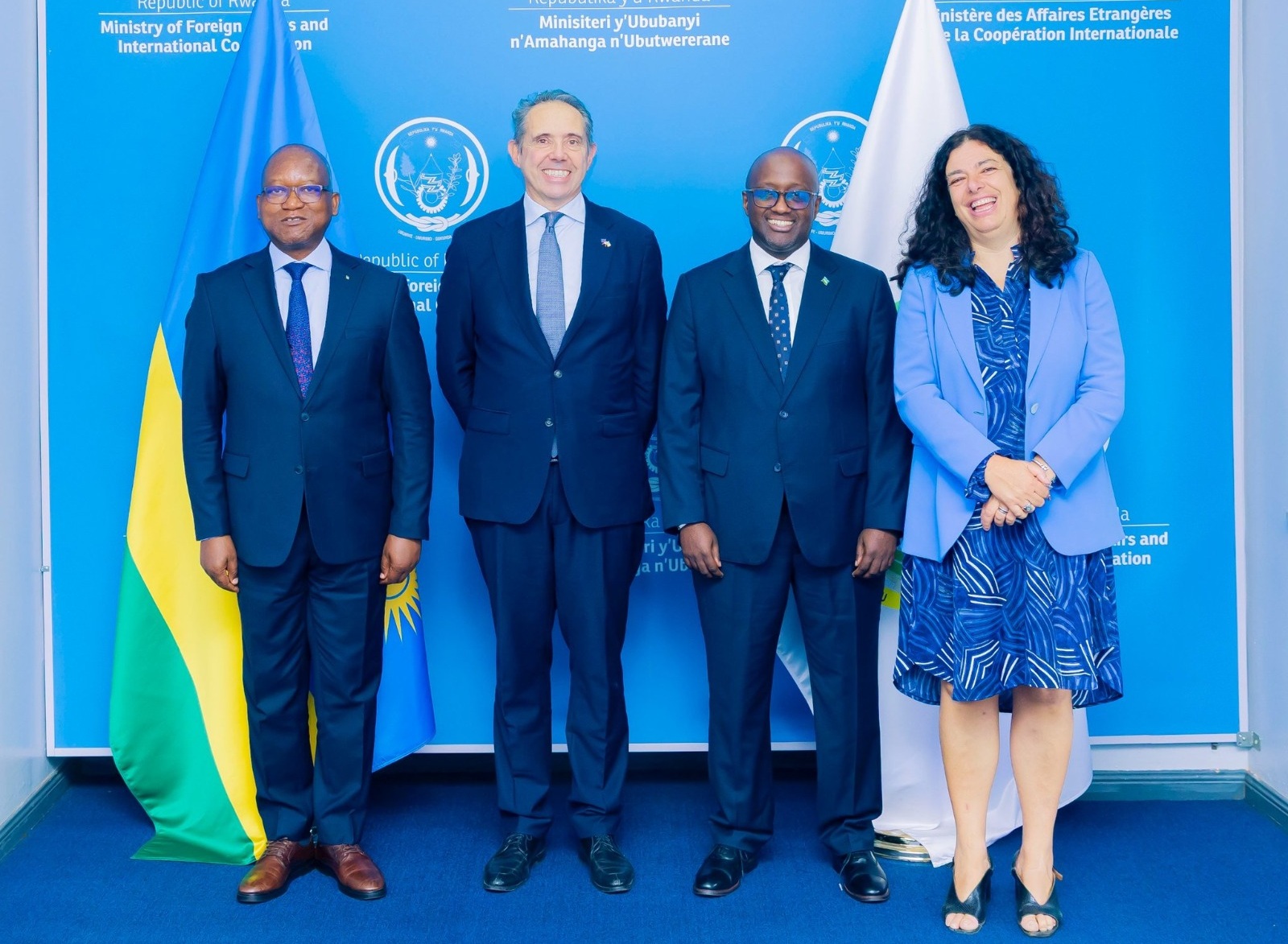 Intumwa ya EU mu Karere k’ibiyaga Bigari yatangiye uruzinduko mu Rwanda
