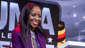 Yiyemeje kuva ku rubyiniro yerekeza mu Nteko Ishinga Amategeko