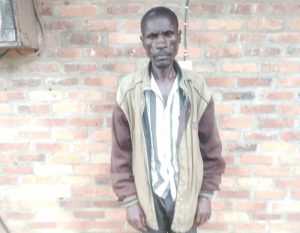 Karongi: Umaze myaka 31 yihishahisha kubera uruhare yagize muri Jenoside yafatiwe ku Biro by’Umurenge