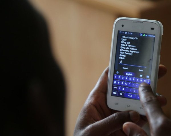 RIB irakangurira aba ‘Agent’ ba Mobile Money kuba maso ku bujura bubakorerwa ntibabimenye