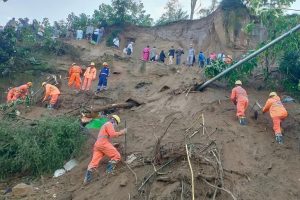U Buhinde: Inkangu yagwiriye imodoka yica&nbsp;&nbsp;abantu 15&nbsp;