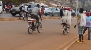 Kigali: Amagare atwara abantu n’ibintu ari gushakirwa uko yava mu bwikorezi&nbsp;