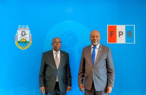 Umunyamabanga Mukuru wa FPR Inkotanyi yaganiriye n’uhagarariye Angola mu Rwanda