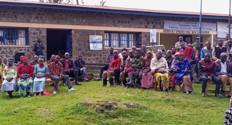 Musanze: Baterwa ipfunwe n’Ibiro by’Umurenge bitajyanye n’igihe