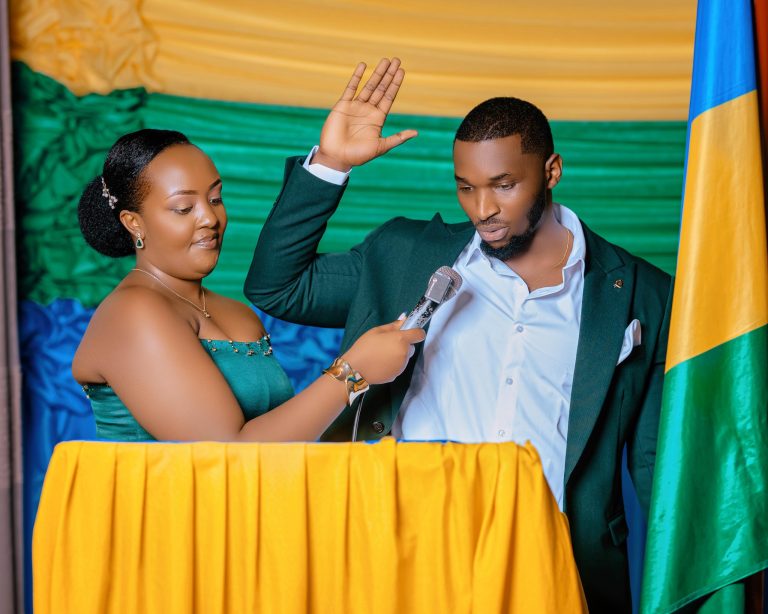 Rutambi yasezeranye mu mategeko na Kobusingye Grace