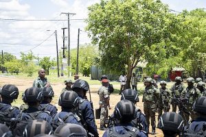 Mozambique: Perezida Chapo yasuye inzego z’umutekano z’u Rwanda