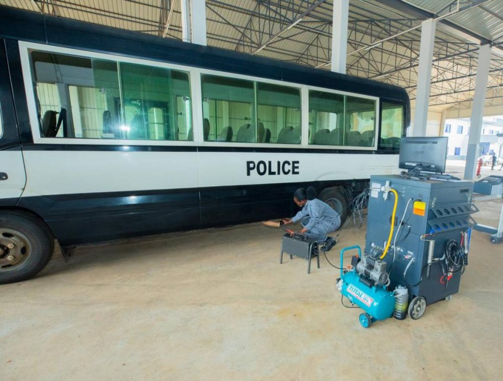 Abatunze ibinyabiziga barasabwa kwitabira gusuzumisha ubuziranenge n’imyotsi bisohora