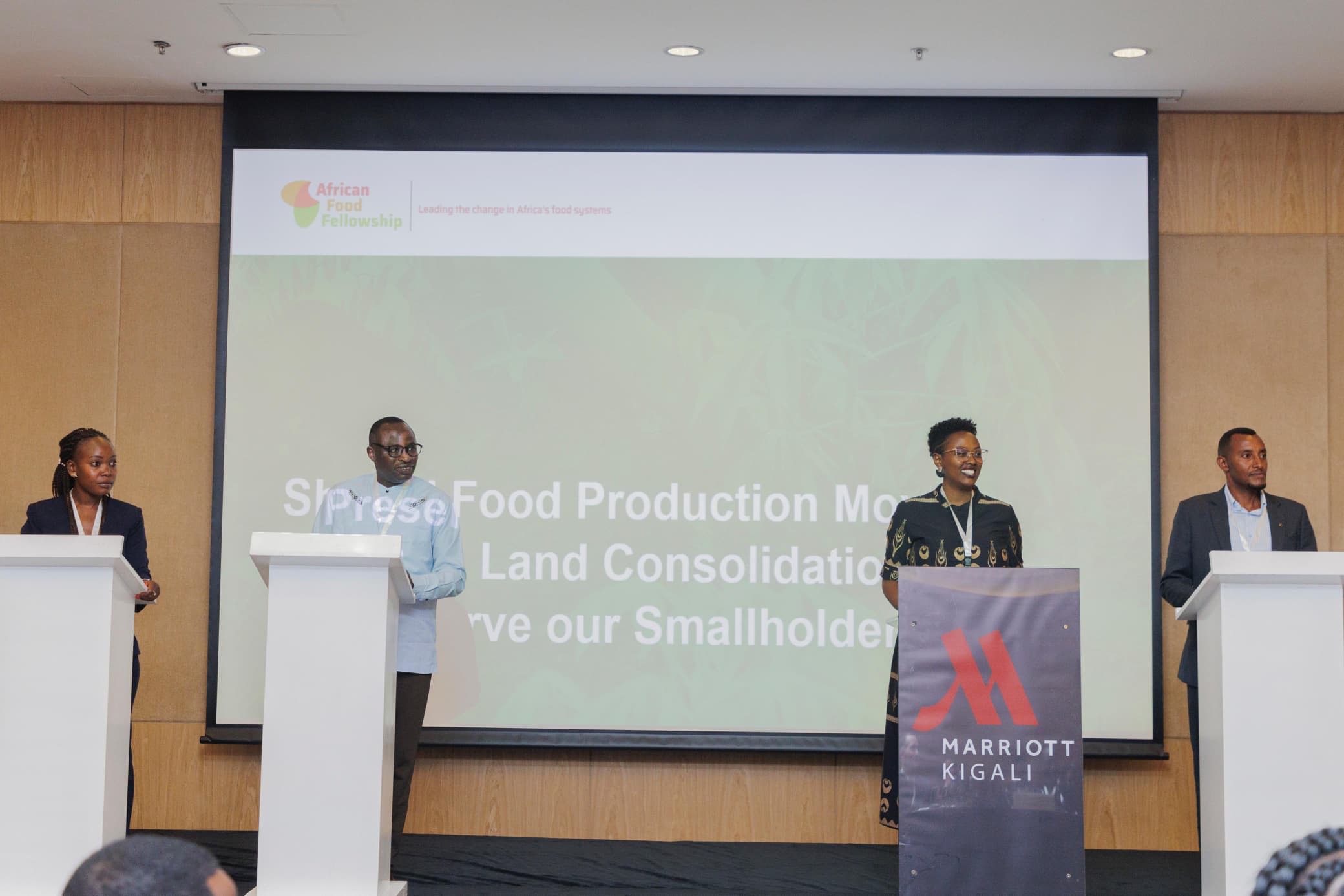 Abahinzi bato batanga 80% by’ibiribwa mu Rwanda barasabirwa kunganirwa