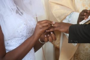 Bigenda bite ngo abashakanye batandukane mu gihe gito?