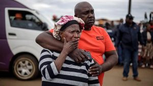 Afurika y’Epfo: Abantu 9 baguye mu gitero cyagabwe mu kabari