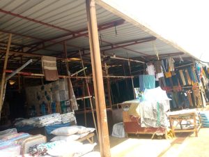 Isoko rya Nyagatare babangamiwe n’amazi yuzura mu bicuruzwa