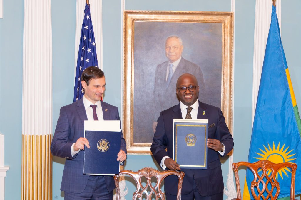 U Rwanda na USA byasinyanye amasezerano mu by’ubuzima y’asaga miliyari 328Frw