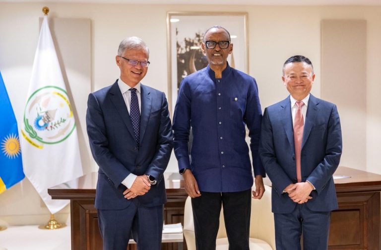 Perezida Kagame yakiriye Jack Ma washinze Alibaba Group na Jerry Yang washinze Yahoo