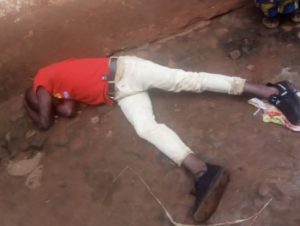 Nyamasheke: Bakekwaho gukura umunyeshuri amenyo bamuhora umukobwa