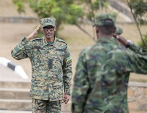 Perezida Kagame yazamuye mu Ntera abasirikare basaga 20,000