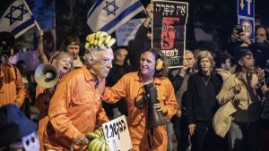 Isiraheli: Bigaragambije bamagana imbabazi Netanyahu yasabye Perezida