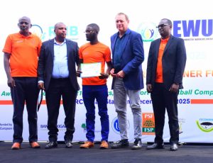 Mu Rwanda abakozi bigiye ku murimo barasaga 52 000