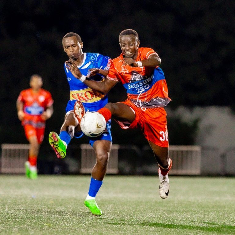 Rayon Sports yatsinze Musanze FC yiyunga n’abafana
