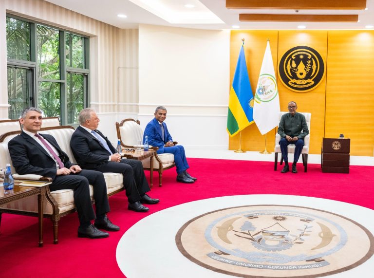 Perezida Kagame yakiriye abayobozi b’ibigo mpuzamahanga bitanga serivisi z’amahoteli